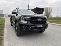 Ford Ranger Stormtrak pHEV in Schwarz
