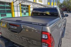 Toyota Hilux Invincible