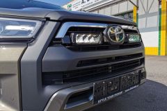 Toyota Hilux Invincible
