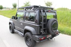 Suzuki Jimny mit 2B Cars Umbau im Kundenauftrag