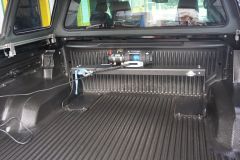 Seilwinde im Laderaum Ford Ranger
